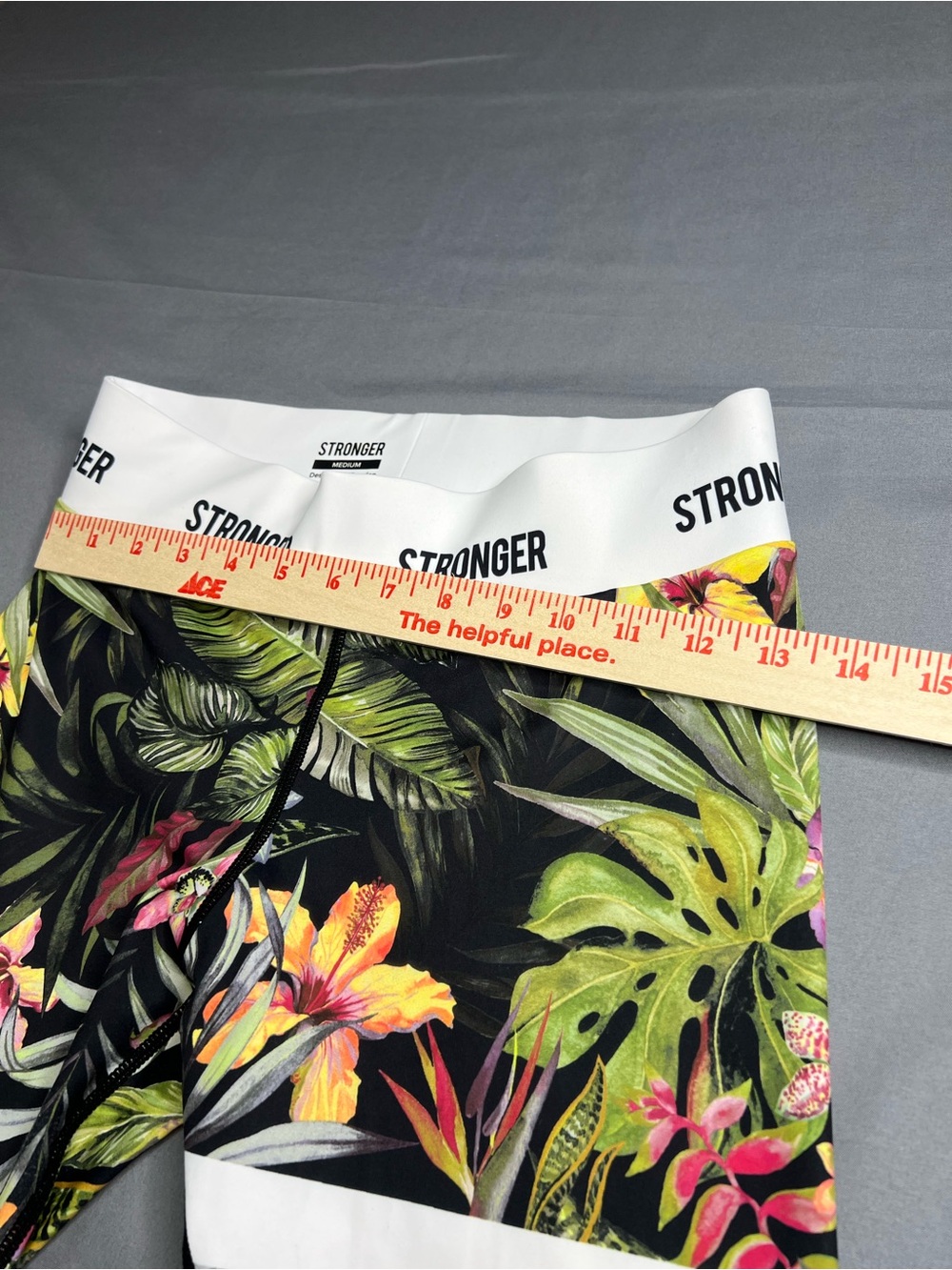STRONGER Tropical Floral Leggings Med - Picture 4 of 8
